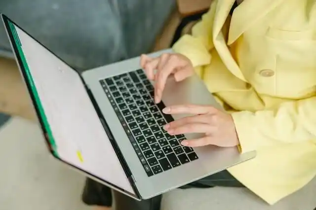 Laptop reset kaise kare