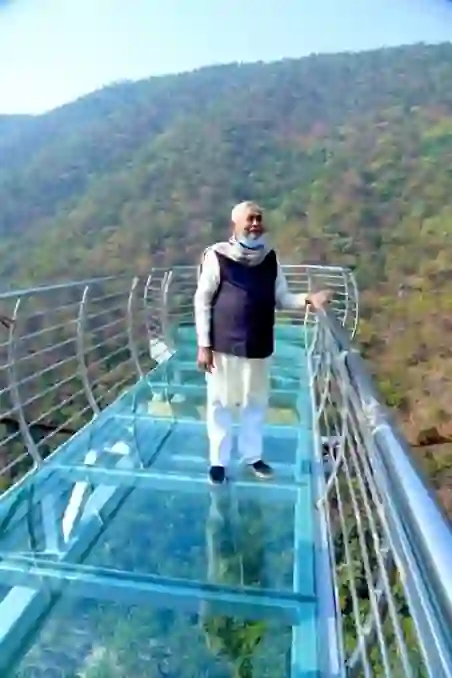 Bihar glass bridge in India